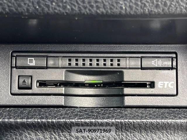 Toyota VOXY 2015-03 250834-7