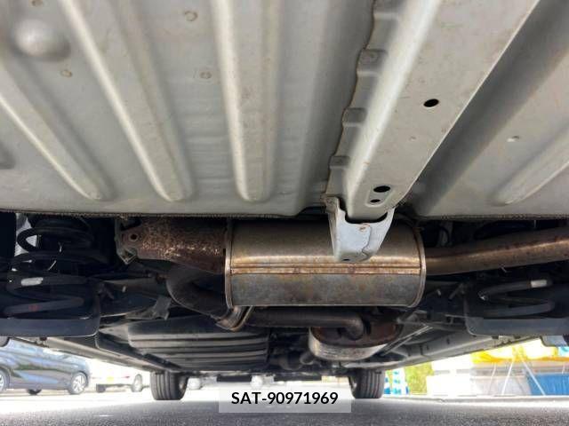 Toyota VOXY 2015-03 250834-19