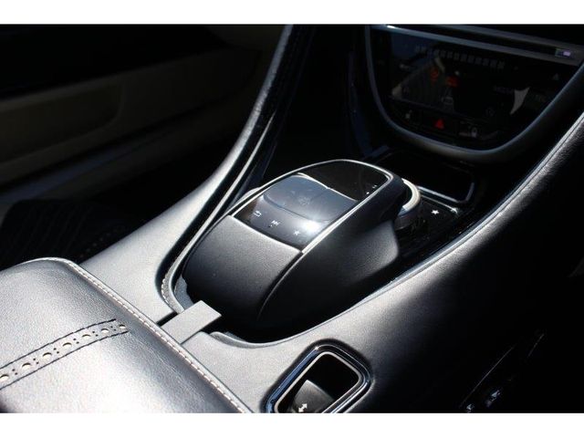 Aston Martin Aston Martin 2018-06 17556-24