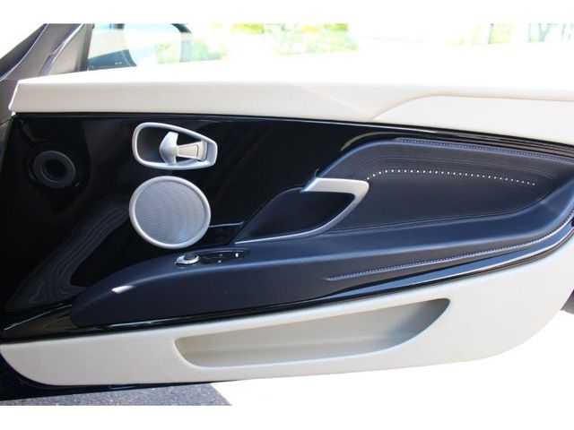 Aston Martin Aston Martin 2018-06 17556-26