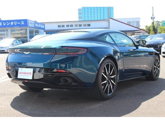 Aston Martin Aston Martin 2018-06 17556-22