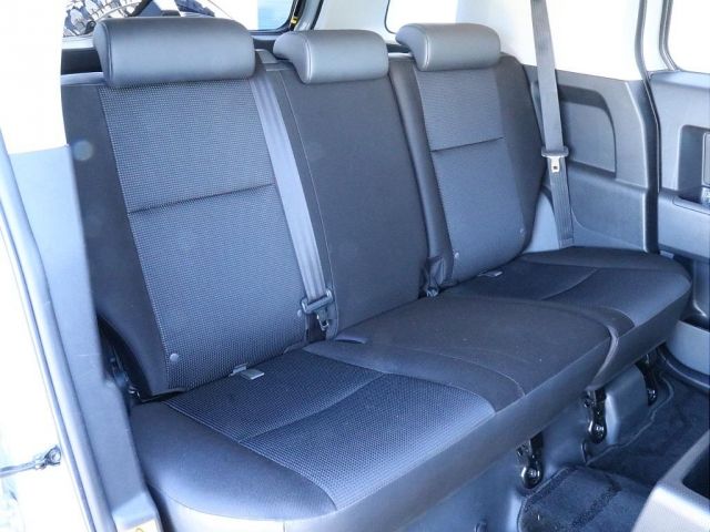 Toyota FJ CRUISER 2014-01 183228-4