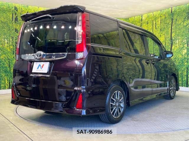Toyota NOAH 2014-04 321390-18