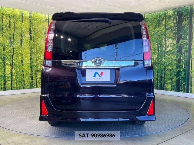 Toyota NOAH 2014-04 321390-16