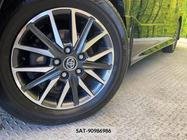 Toyota NOAH 2014-04 321390-14