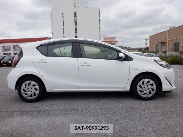 Toyota AQUA 2018-12 206270-3