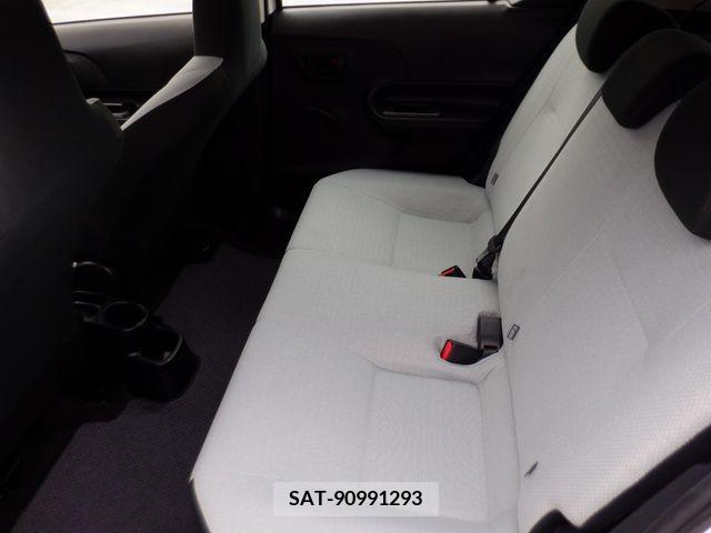 Toyota AQUA 2018-12 206270-13