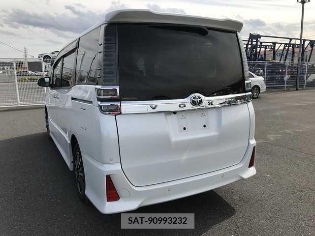 Toyota VOXY 2021-02 289080-2
