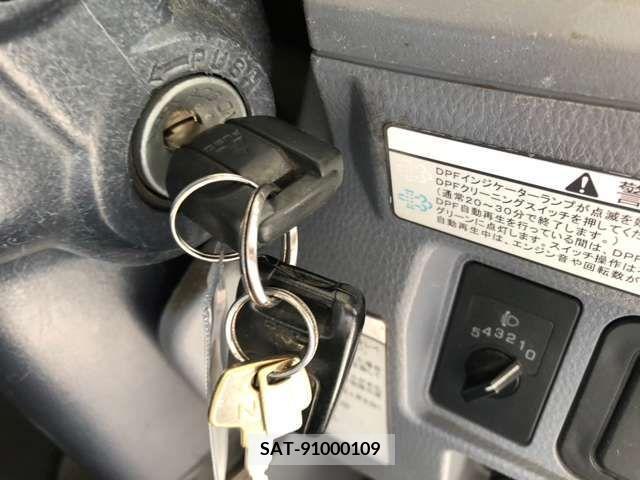 Mitsubishi CANTER 2014-06 302581-9