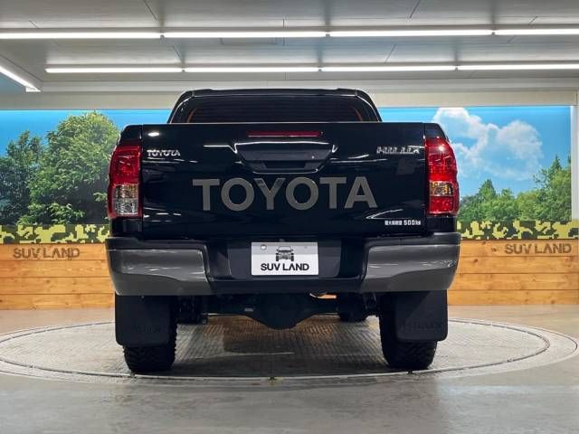 Toyota HILUX 2018-09 182614-15