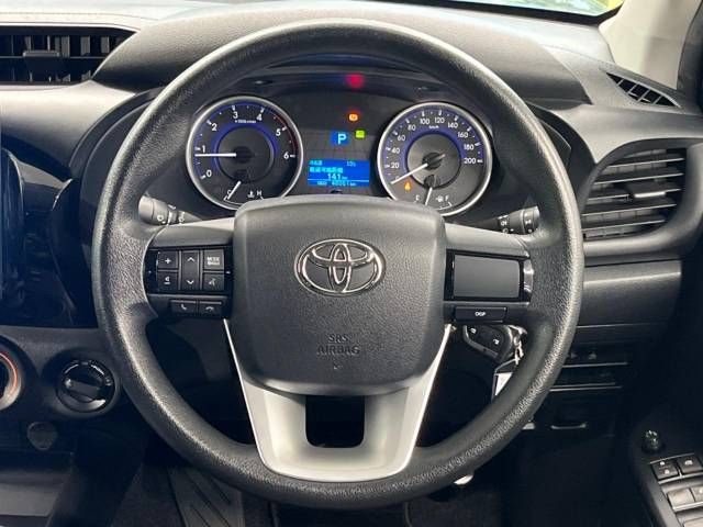 Toyota HILUX 2018-09 182614-11