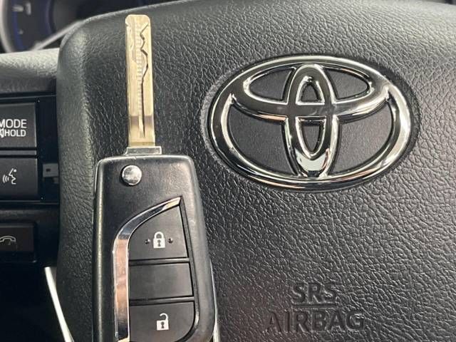 Toyota HILUX 2018-09 182614-7