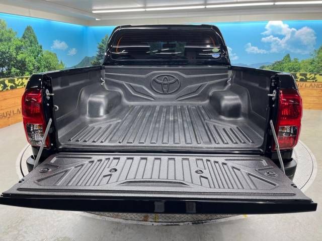 Toyota HILUX 2018-09 182614-10