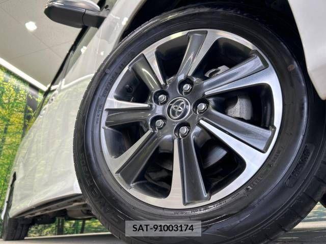 Toyota VOXY 2018-08 370284-13
