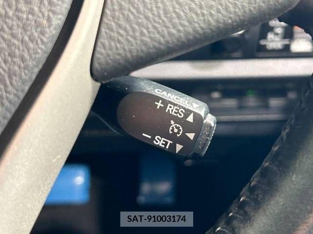 Toyota VOXY 2018-08 370284-5