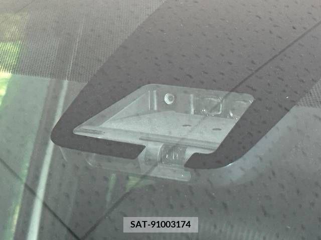 Toyota VOXY 2018-08 370284-4