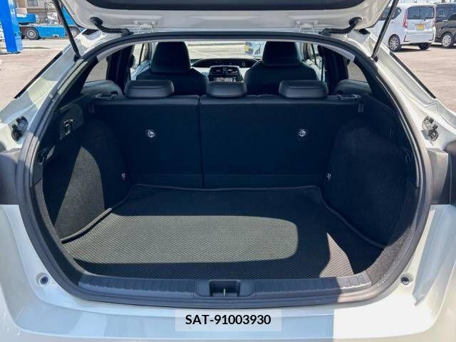 Toyota PRIUS 2016-10 322540-12