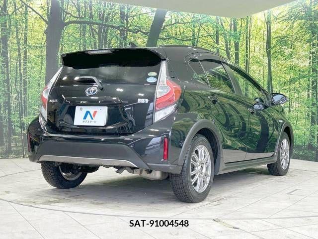 Toyota AQUA 2017-11 220487-17