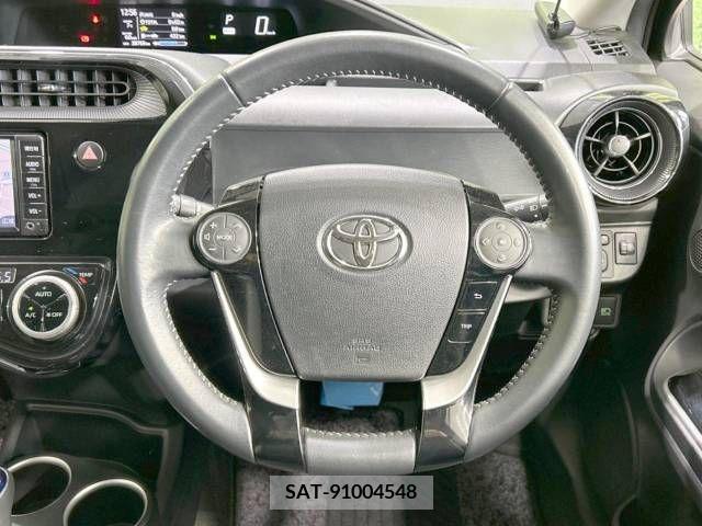 Toyota AQUA 2017-11 220487-11