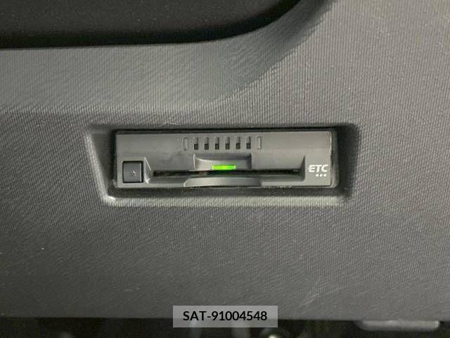 Toyota AQUA 2017-11 220487-5