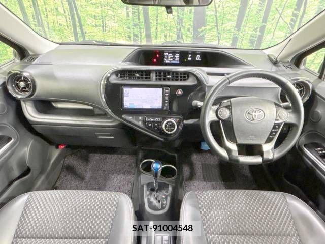 Toyota AQUA 2017-11 220487-1