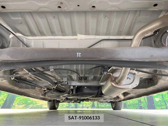 Honda N BOX CUSTOM 2019-03 336604-19
