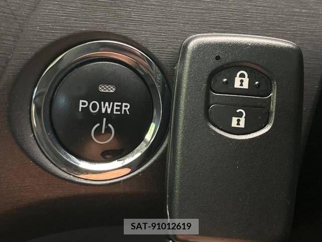 Toyota PRIUS 2011-07 382827-7