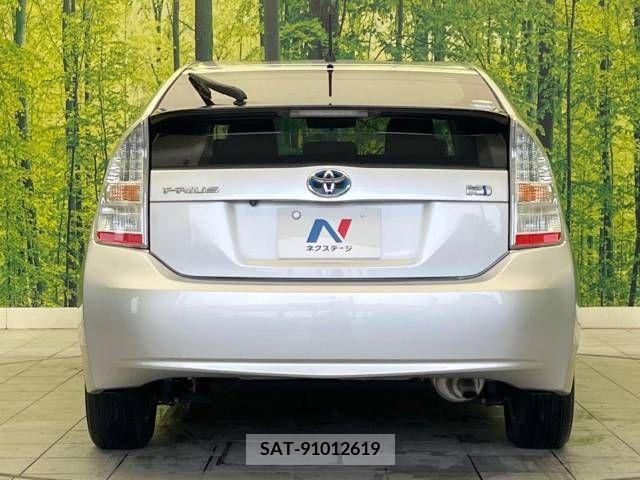 Toyota PRIUS 2011-07 382827-15