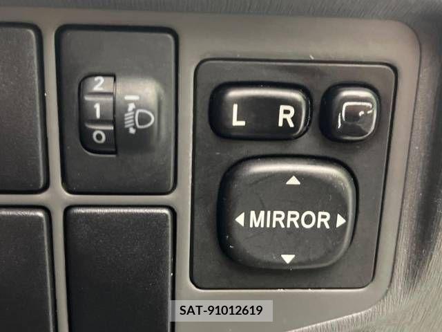 Toyota PRIUS 2011-07 382827-6