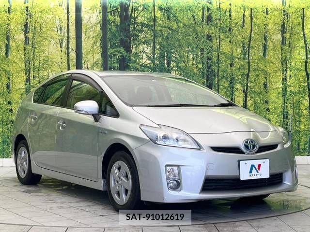 Toyota PRIUS 2011-07 382827-16