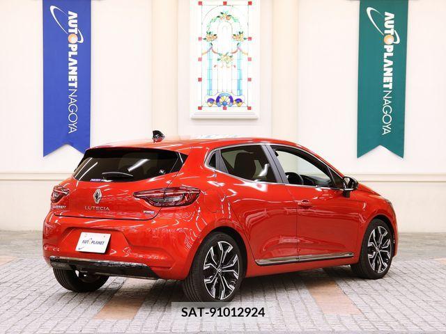 Renault LUTECIA 2022-07 335126-2