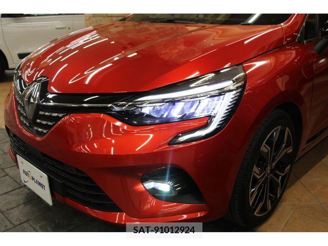 Renault LUTECIA 2022-07 335126-25