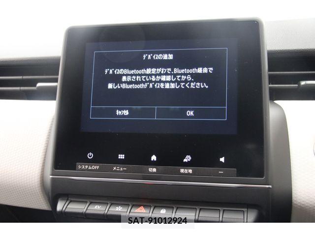 Renault LUTECIA 2022-07 335126-10