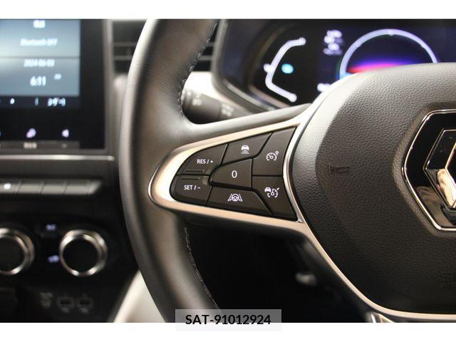 Renault LUTECIA 2022-07 335126-18