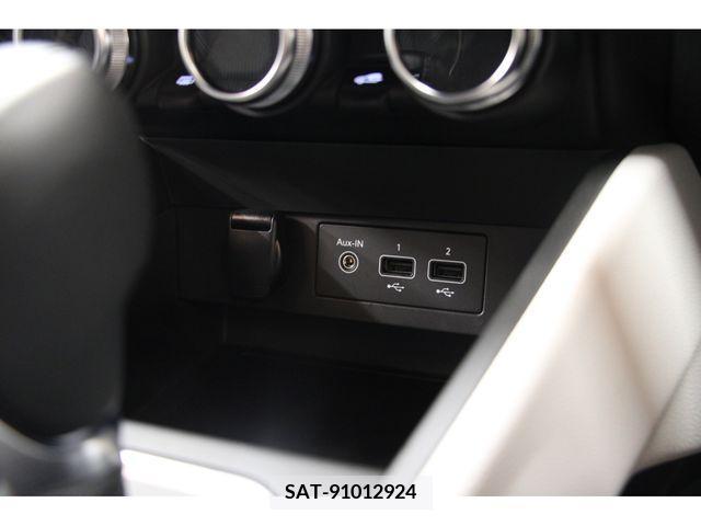 Renault LUTECIA 2022-07 335126-13