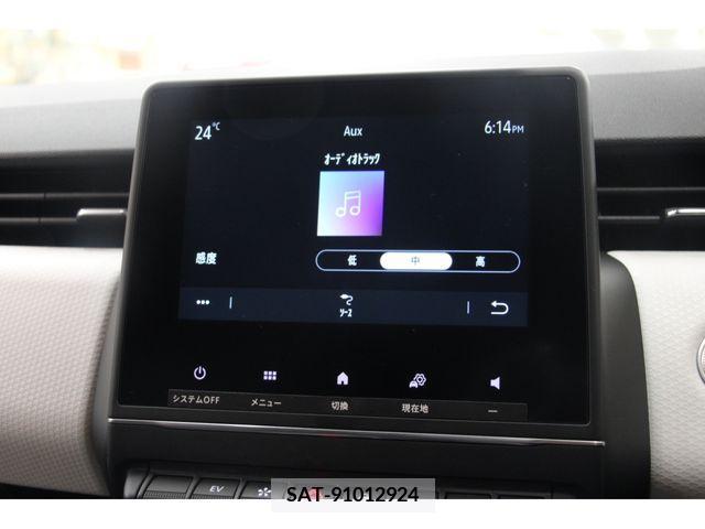 Renault LUTECIA 2022-07 335126-7