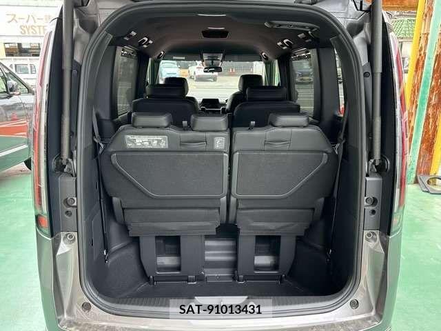 Honda STEP WGN 2023-11 324739-13
