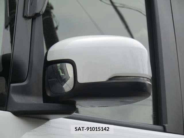 Honda N BOX CUSTOM 2020-01 241488-9