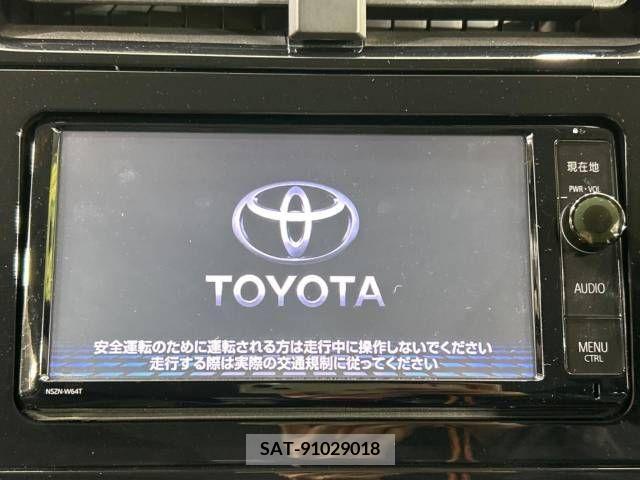 Toyota PRIUS 2016-06 243929-2