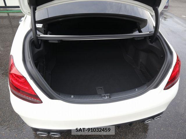 Amg C-CLASS 2019-01 228132-5
