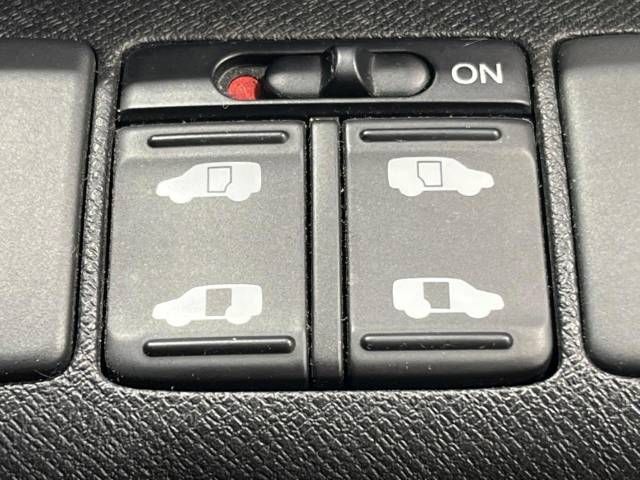 Honda e 2012-12 10886-4