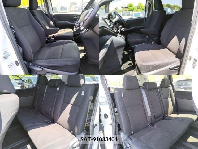Toyota VOXY 2015-12 370493-6