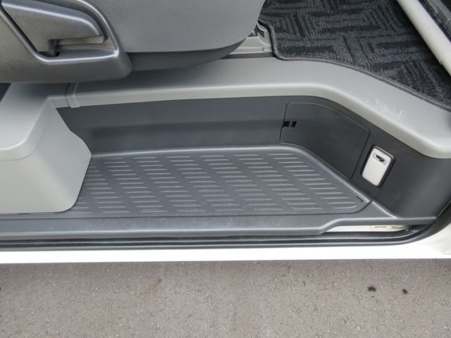 Toyota REGIUSACE VAN 2012-07 194199-9