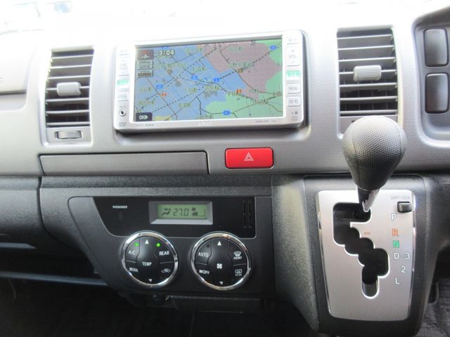 Toyota REGIUSACE VAN 2012-07 194199-11