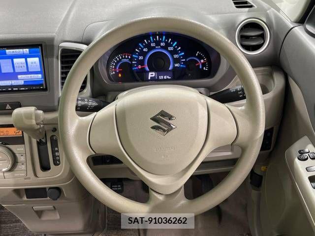 Suzuki SPACIA 2014-01 394208-9