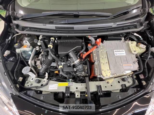 Nissan NOTE 2017-12 348322-18