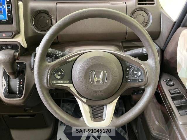 Honda N BOX 2022-03 210702-11