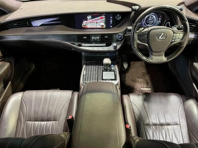 Lexus LS 2018-02 192834-1