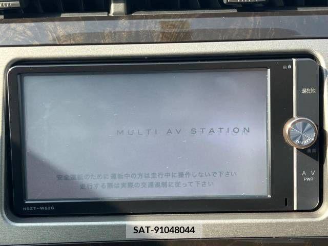 Toyota PRIUS 2013-06 257247-2