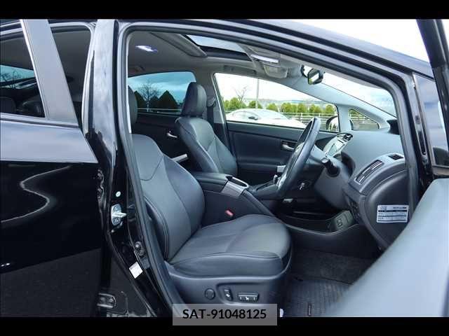 Toyota PRIUS 2014-11 252502-13